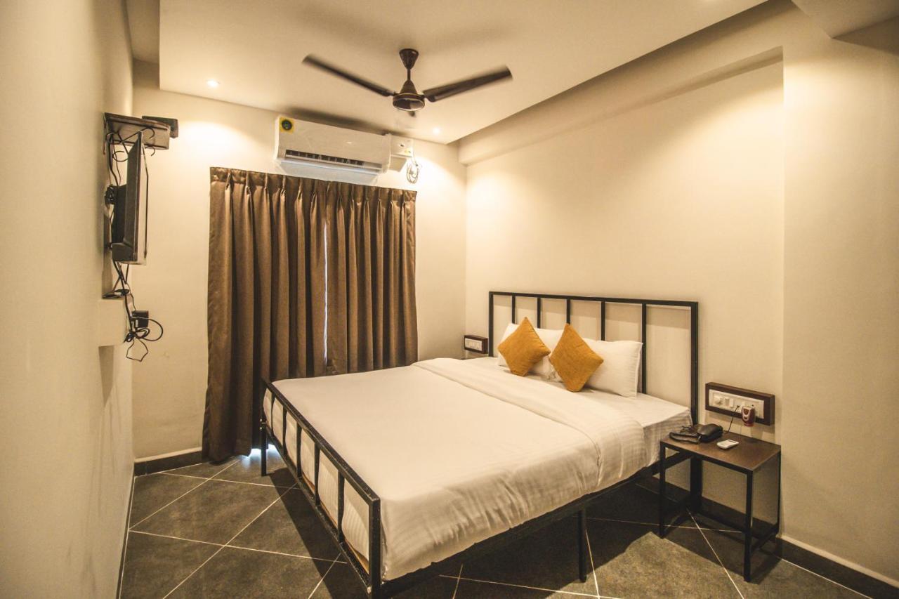 Amber Rooms Porvorim Bagian luar foto